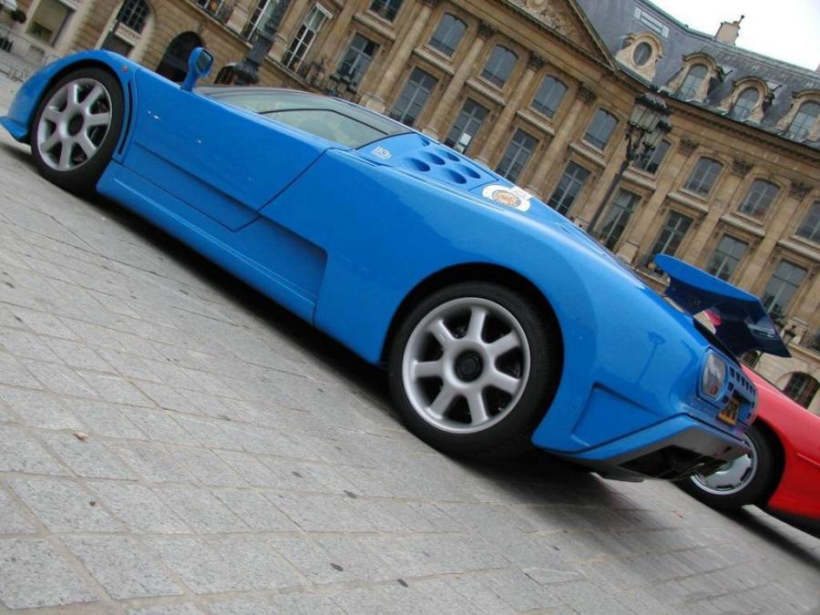  Bugatti EB110 SuperSport 1993 года  (фото 3 из 11)